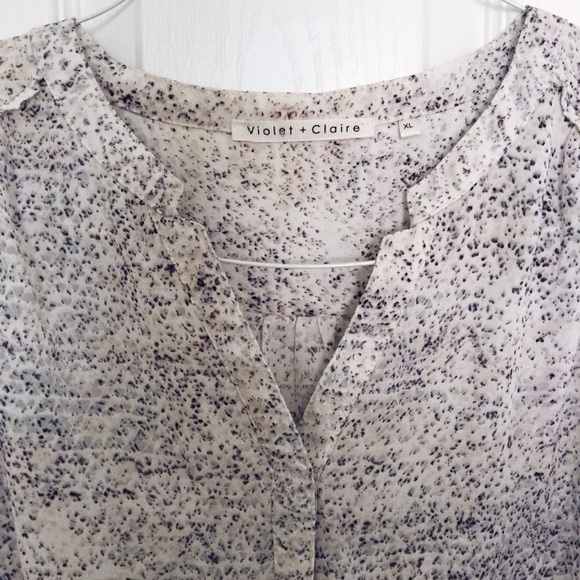 Violet & Claire Blouse - Picture 2 of 8